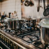 Pannen op een gasfornuis in de keuken