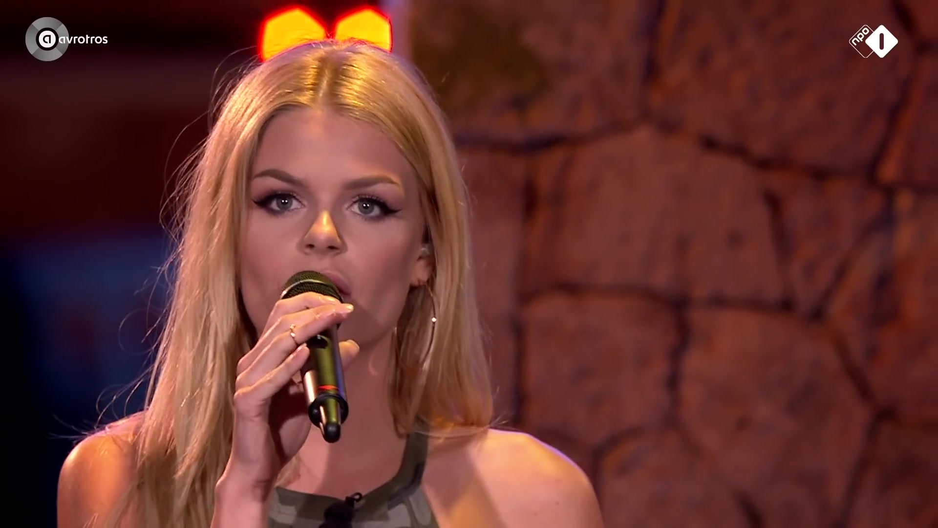 Davina Michelle zingt Duurt te lang in Beste Zangers