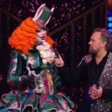 Haasje Bepje met Carlo Boszhard op het podium van Make Up Your Mind