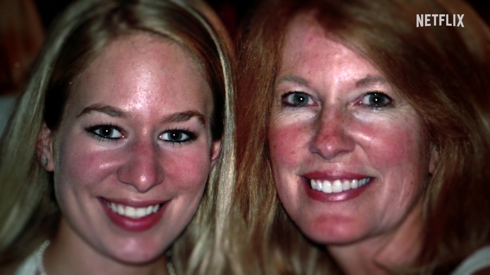 Natalee Holloway en haar moeder Beth op een foto uit de trailer van de Netflix-documentaire