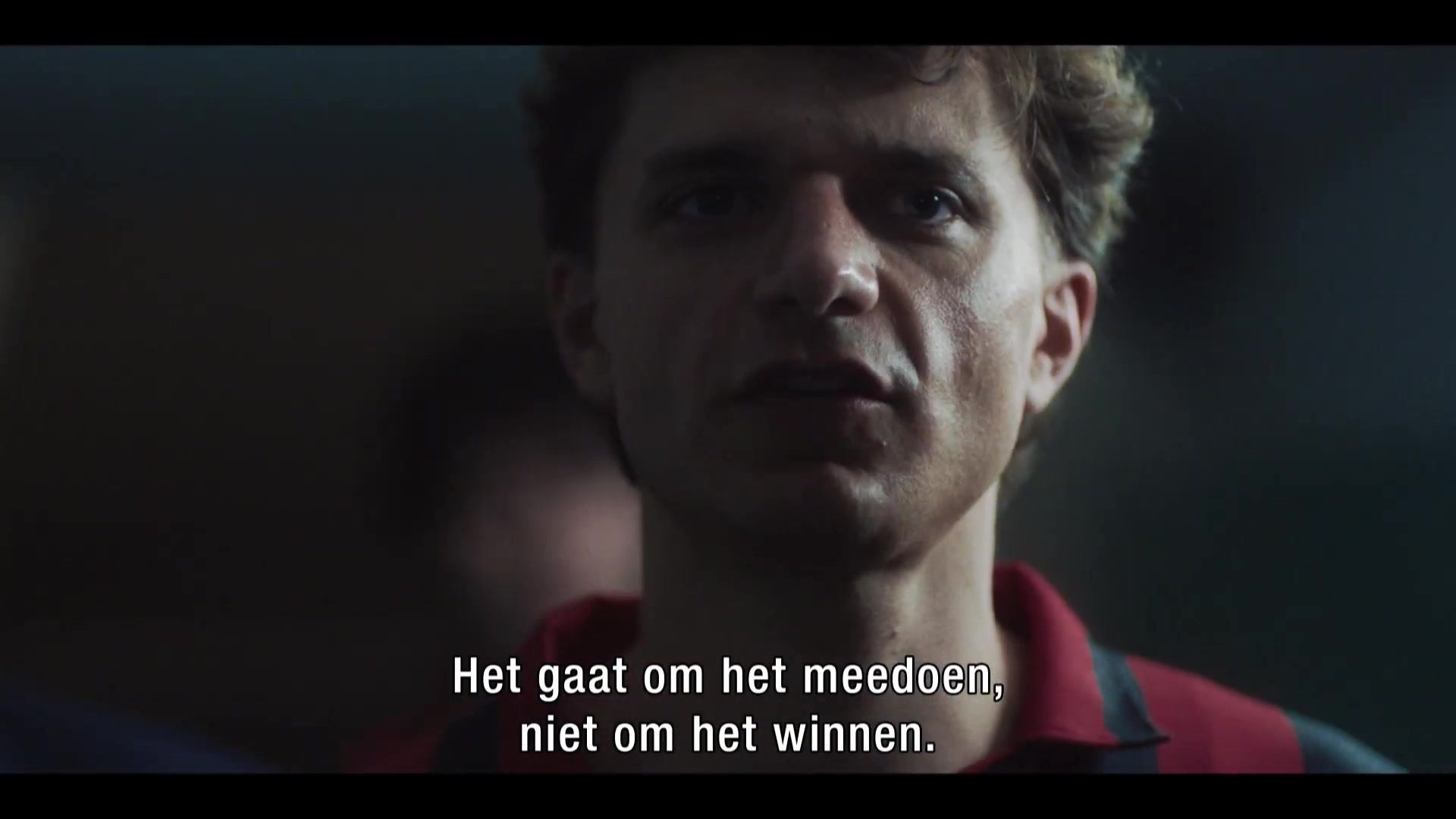 Scène uit de trailer van de Videoland-serie BASTA met Chris Peters