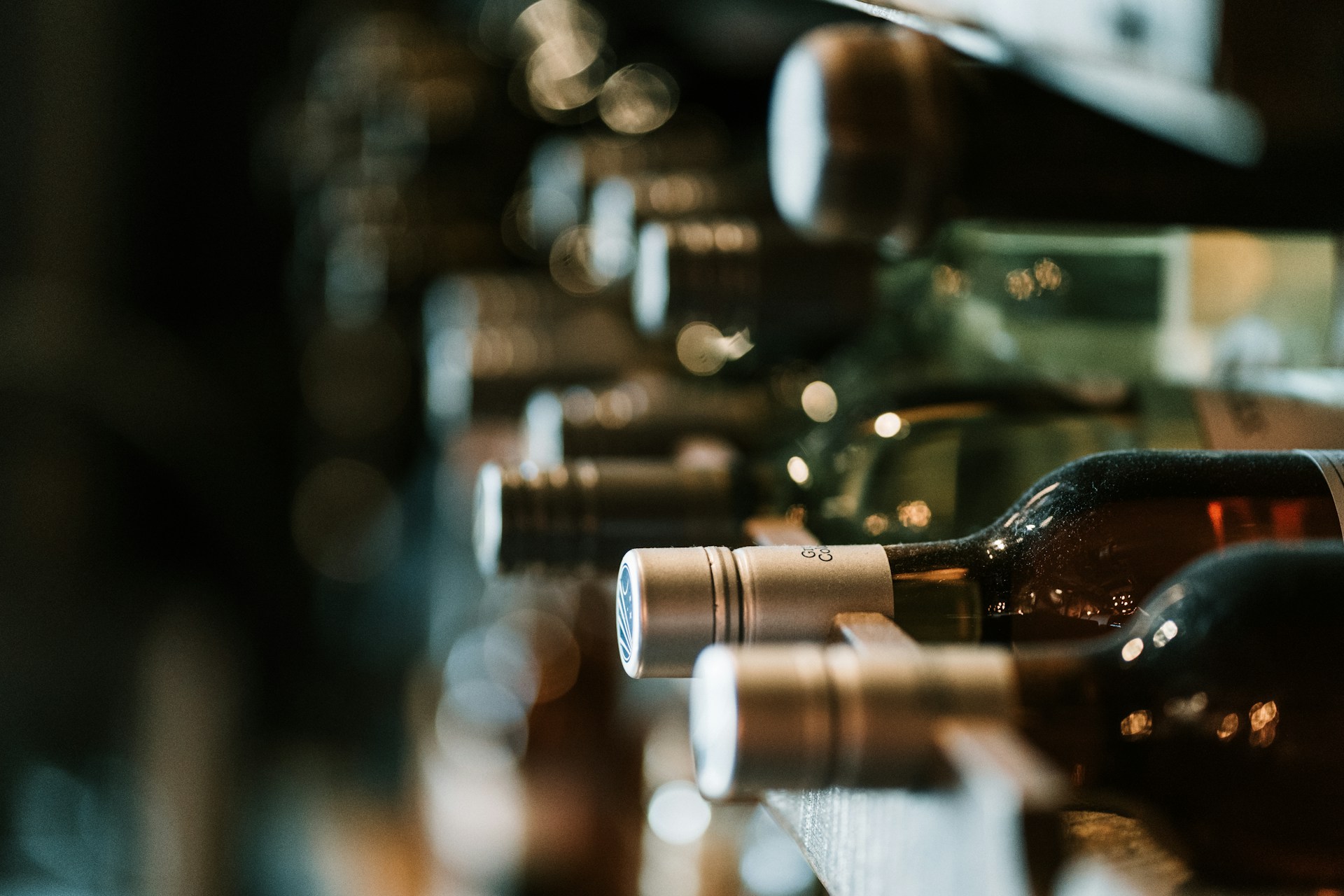 Het gemak van een fles wijn laten bezorgen
