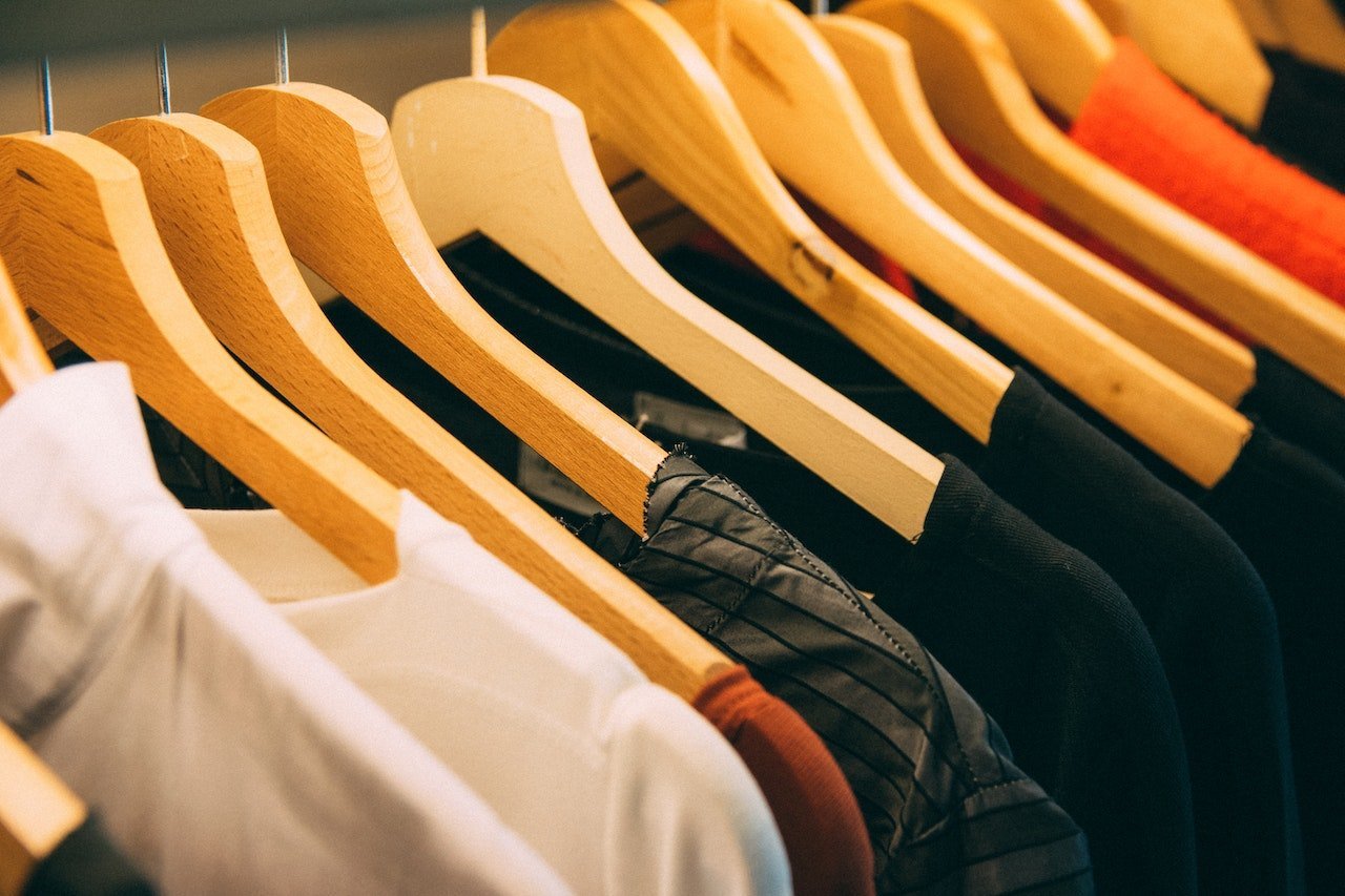 Welke mannenkleding is hip deze zomer?